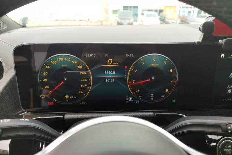 Used Mercedes-Benz GLA 2022 Second Facelift GLA 200 Instrument Cluster