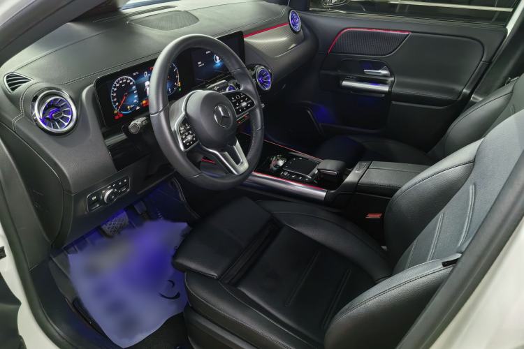Used Mercedes-Benz GLA 2022 Facelifted GLA 200 Interior 5
