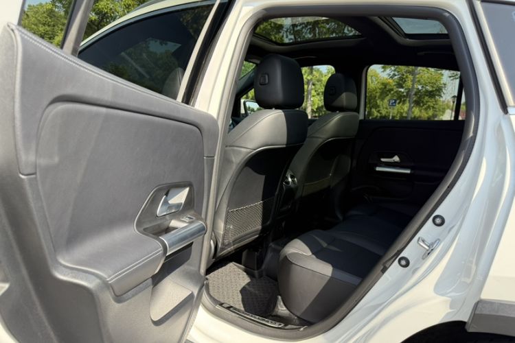 Used Mercedes-Benz GLA 2022 Facelifted GLA 200 Interior 7