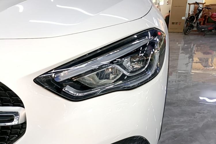 Used Mercedes-Benz GLA 2022 GLA 220 Left Front Headlight