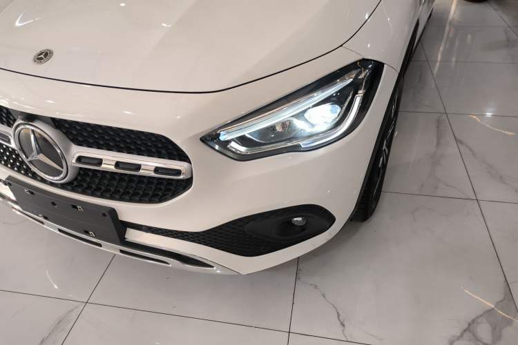 Used Mercedes-Benz GLA 2022 GLA 220 Left Front Headlight
