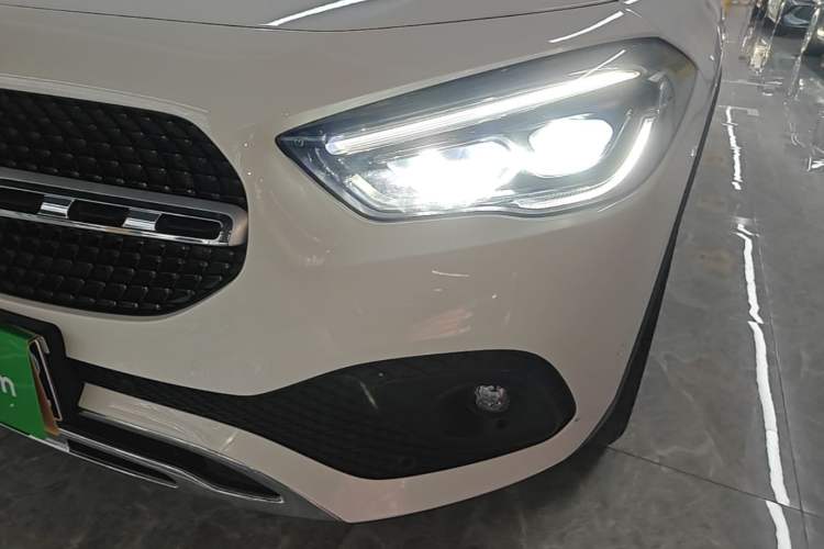 Used Mercedes-Benz GLA 2022 Facelifted GLA 200 Left Front Headlight