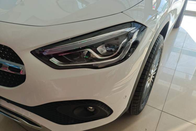 Used Mercedes-Benz GLA 2022 Facelifted GLA 200 Left Front Headlight