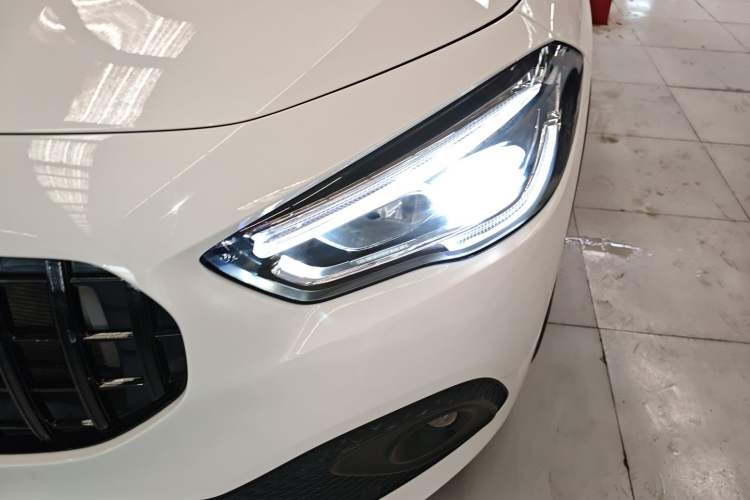 Used Mercedes-Benz GLA 2022 Facelifted GLA 200 Left Front Headlight
