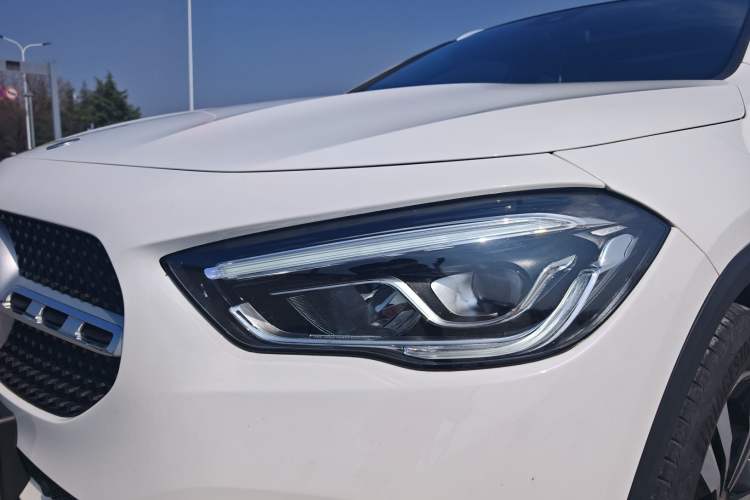 Used Mercedes-Benz GLA 2022 GLA 220 Left Front Headlight