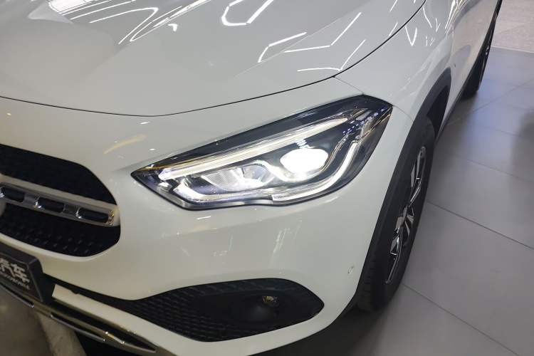 Used Mercedes-Benz GLA 2022 Facelifted GLA 200 Left Front Headlight