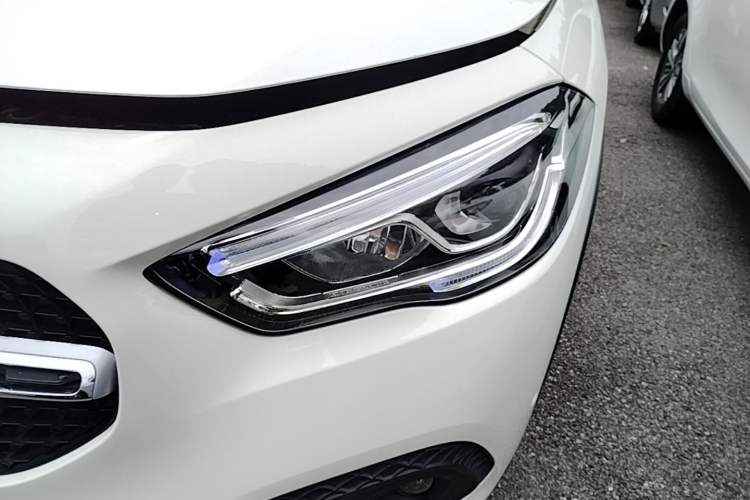 Used Mercedes-Benz GLA 2022 GLA 220 Left Front Headlight