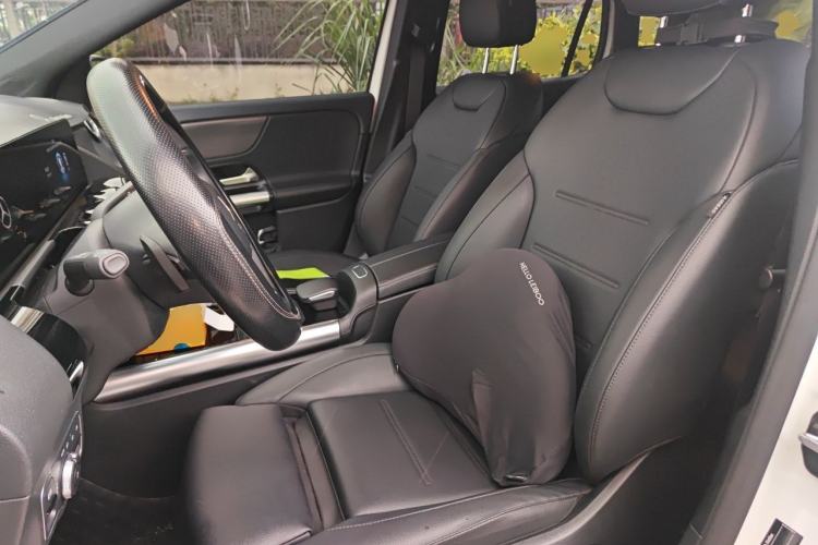 Used Mercedes-Benz GLA 2022 Facelifted GLA 200 Left Front Seat