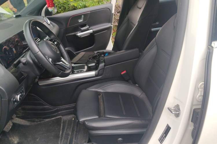 Used Mercedes-Benz GLA 2022 GLA 200 Left Front Seat