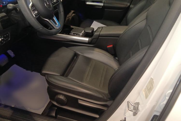 Used Mercedes-Benz GLA 2022 Facelifted GLA 200 Left Front Seat