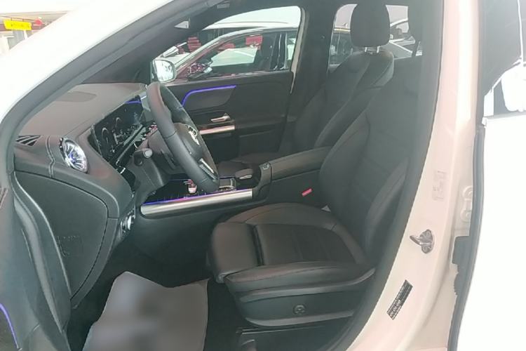 Used Mercedes-Benz GLA 2022 Facelifted GLA 200 Left Front Seat