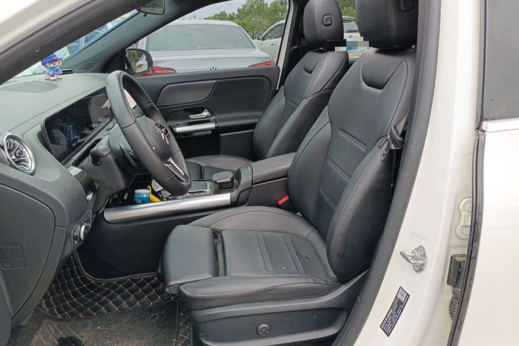 Used Mercedes-Benz GLA 2022 Facelifted GLA 200 Left Front Seat