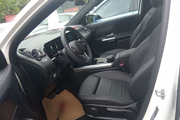 Used Mercedes-Benz GLA 2022 GLA 220 Left Front Seat