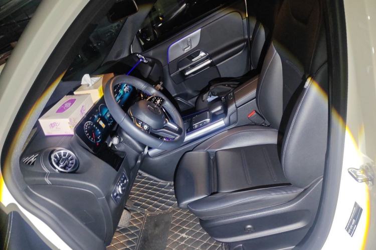 Used Mercedes-Benz GLA 2022 GLA 200 Left Front Seat