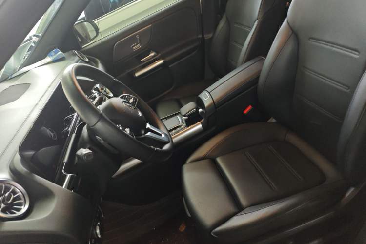 Used Mercedes-Benz GLA 2022 GLA 200 Left Front Seat