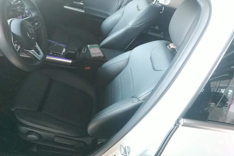 Used Mercedes-Benz GLA 2022 GLA 220 Left Front Seat