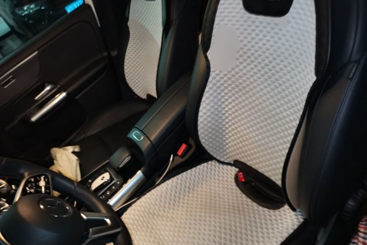 Used Mercedes-Benz GLA 2022 GLA 220 4MATIC Left Front Seat