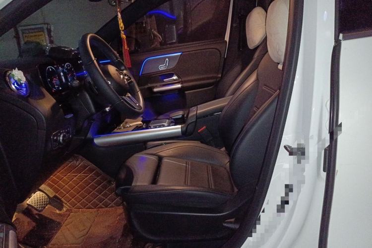 Used Mercedes-Benz GLA 2022 GLA 220 Left Front Seat