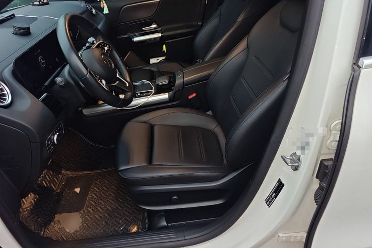 Used Mercedes-Benz GLA 2022 Facelifted GLA 200 Left Front Seat