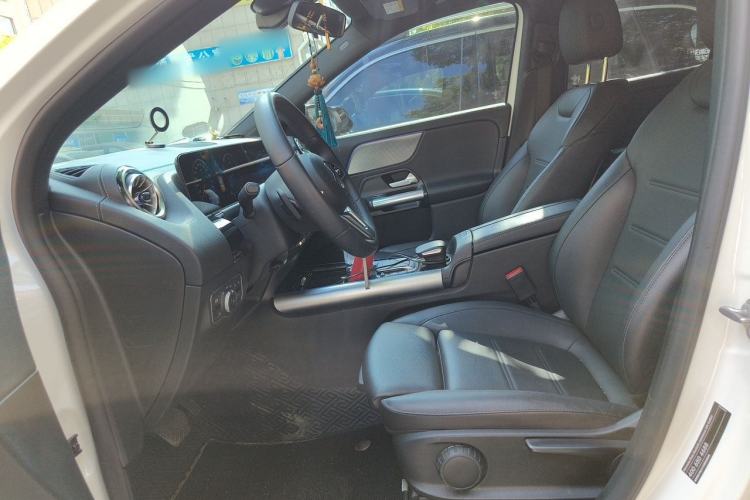 Used Mercedes-Benz GLA 2022 GLA 220 Left Front Seat