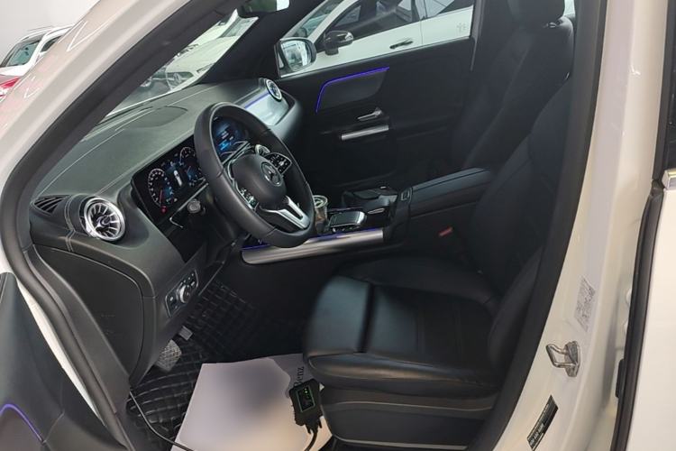 Used Mercedes-Benz GLA 2022 Facelifted GLA 200 Left Front Seat