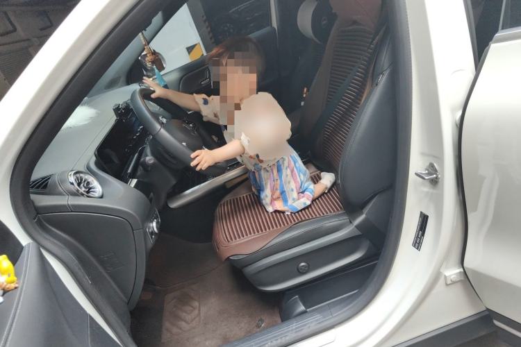 Used Mercedes-Benz GLA 2022 GLA 220 Left Front Seat