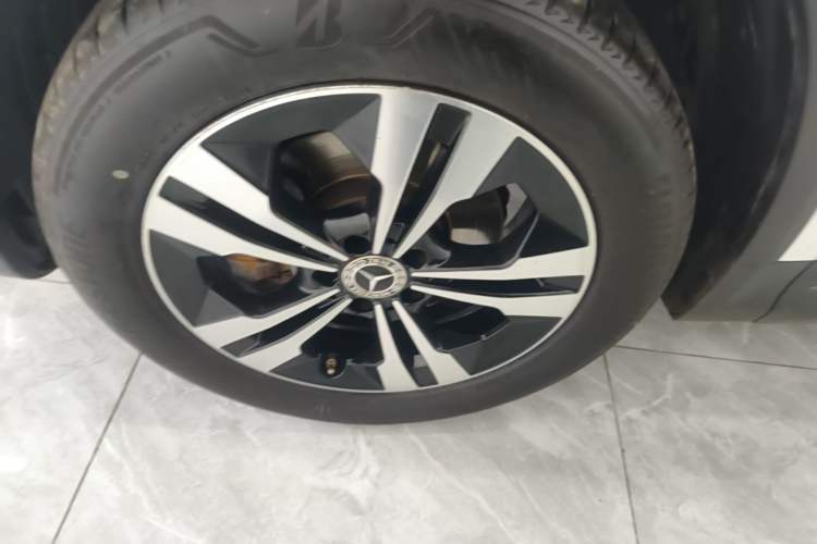 Used Mercedes-Benz GLA 2022 GLA 200 Left Front Wheel Hub