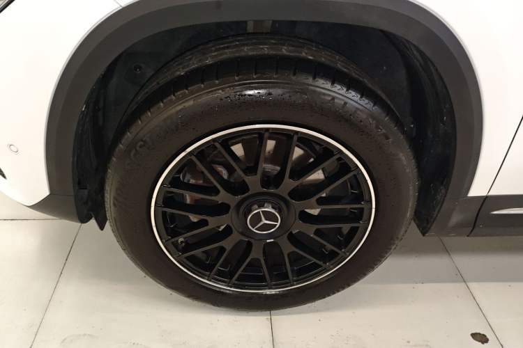 Used Mercedes-Benz GLA 2022 Facelifted GLA 200 Left Front Wheel Hub