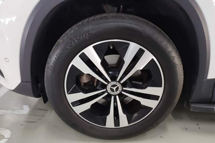 Used Mercedes-Benz GLA 2022 Facelifted GLA 200 Left Front Wheel Hub