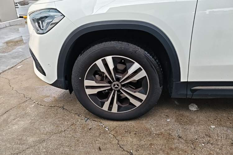 Used Mercedes-Benz GLA 2022 Facelifted GLA 200 Left Front Wheel Hub