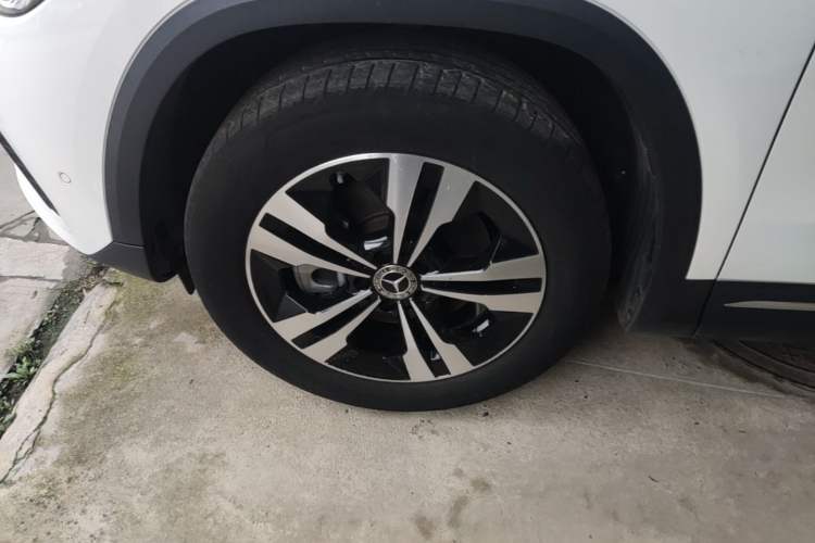 Used Mercedes-Benz GLA 2022 GLA 220 Left Front Wheel Hub