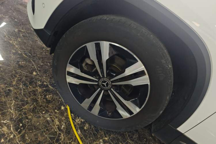 Used Mercedes-Benz GLA 2022 GLA 200 Left Front Wheel Hub