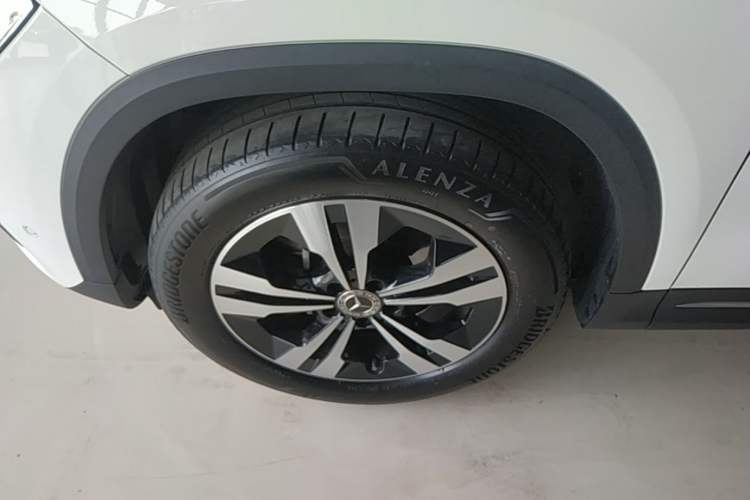 Used Mercedes-Benz GLA 2022 GLA 220 Left Front Wheel Hub
