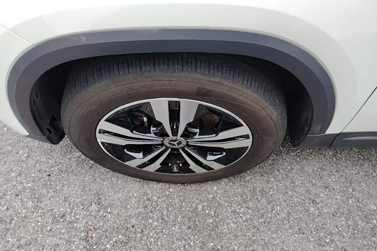 Used Mercedes-Benz GLA 2022 GLA 220 Left Front Wheel Hub