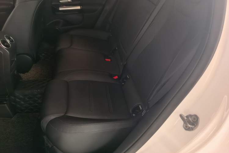 Used Mercedes-Benz GLA 2022 GLA 220 Left Rear Seat