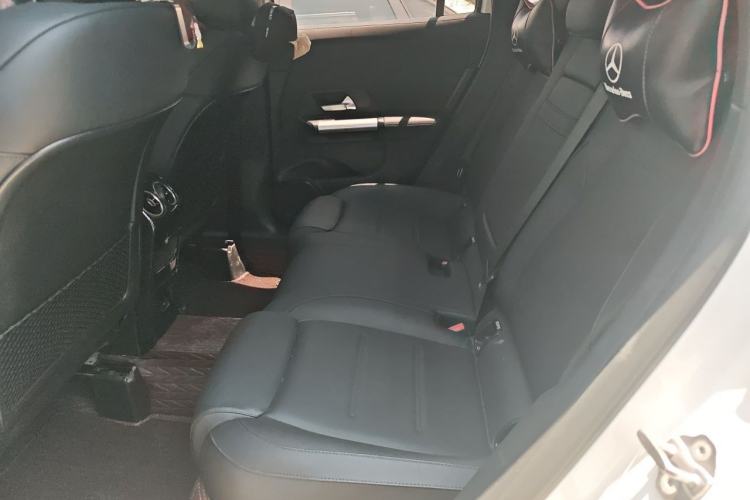 Used Mercedes-Benz GLA 2022 GLA 200 Left Rear Seat
