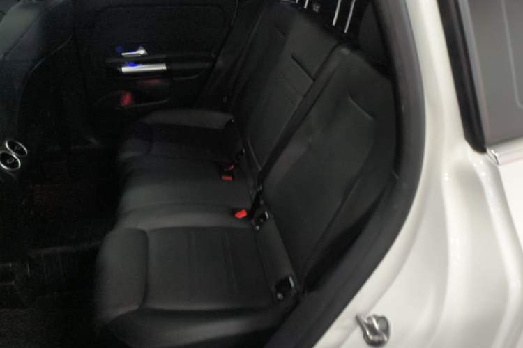 Used Mercedes-Benz GLA 2022 GLA 220 Left Rear Seat