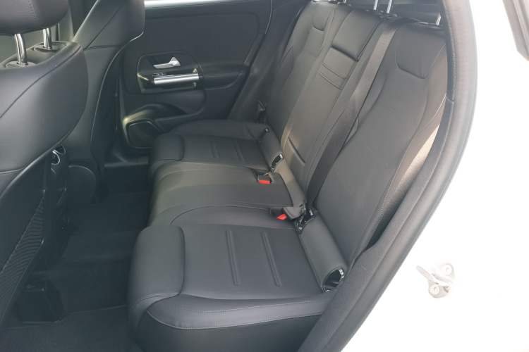 Used Mercedes-Benz GLA 2022 GLA 200 Left Rear Seat