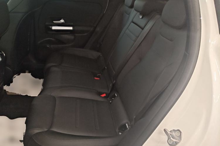 Used Mercedes-Benz GLA 2022 Facelifted GLA 200 Left Rear Seat