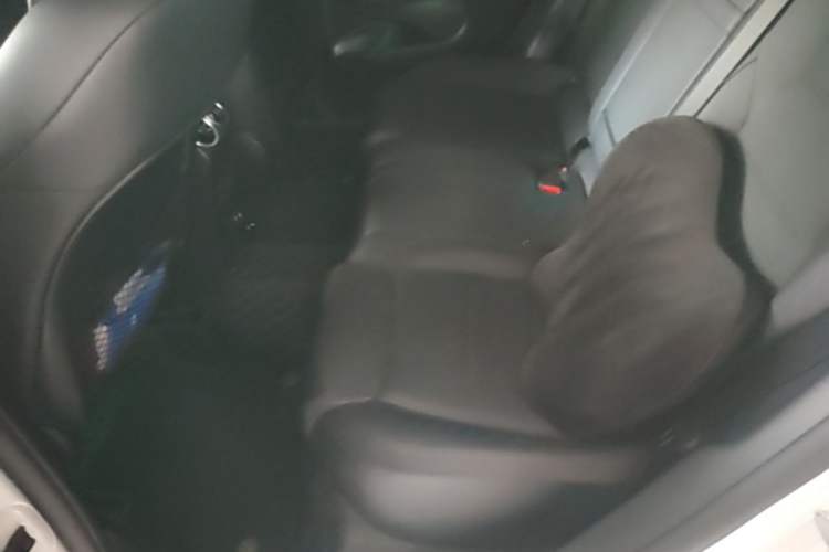 Used Mercedes-Benz GLA 2022 Facelifted GLA 200 Left Rear Seat