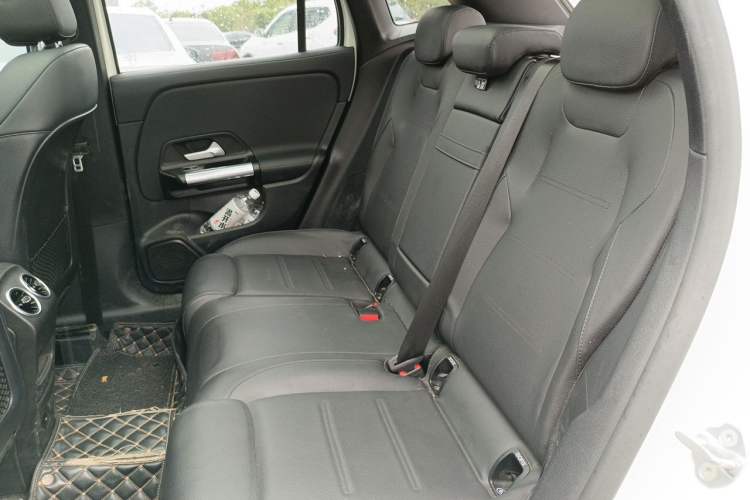 Used Mercedes-Benz GLA 2022 Facelifted GLA 200 Left Rear Seat