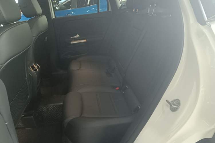 Used Mercedes-Benz GLA 2022 GLA 220 Left Rear Seat