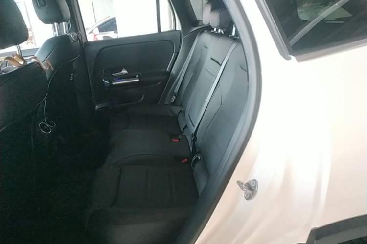 Used Mercedes-Benz GLA 2022 GLA 220 Left Rear Seat