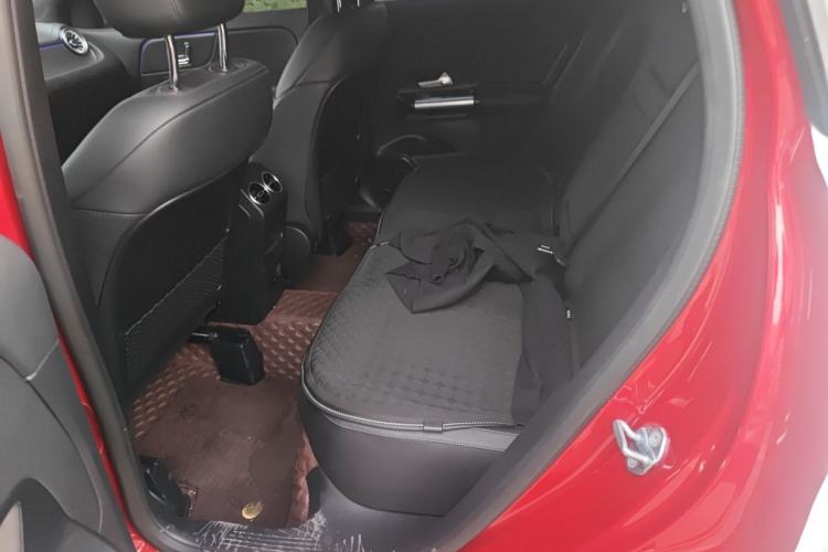 Used Mercedes-Benz GLA 2022 GLA 220 Left Rear Seat