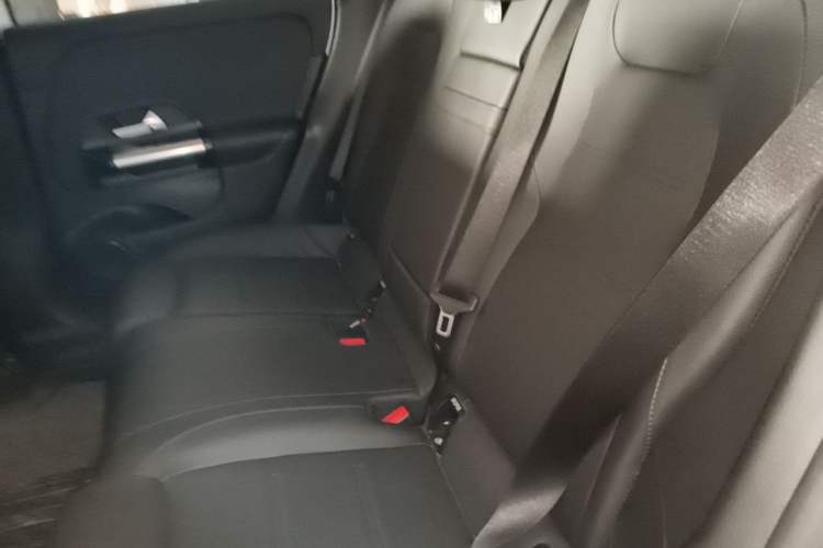 Used Mercedes-Benz GLA 2022 GLA 220 Left Rear Seat