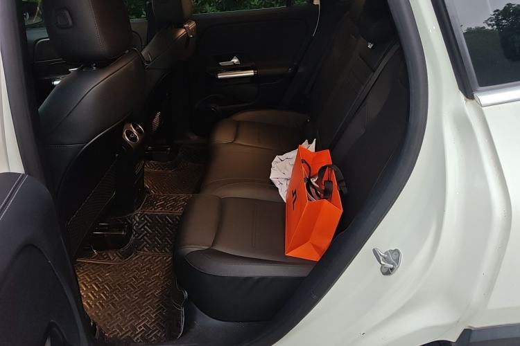 Used Mercedes-Benz GLA 2022 Facelifted GLA 200 Left Rear Seat