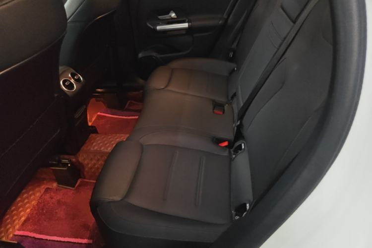Used Mercedes-Benz GLA 2022 Facelifted GLA 200 Left Rear Seat