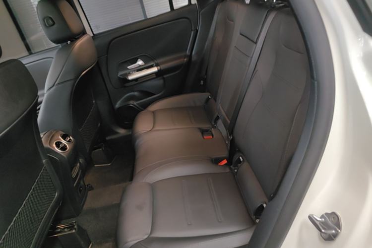 Used Mercedes-Benz GLA 2022 Facelifted GLA 200 Left Rear Seat