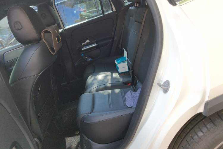 Used Mercedes-Benz GLA 2022 GLA 220 Left Rear Seat