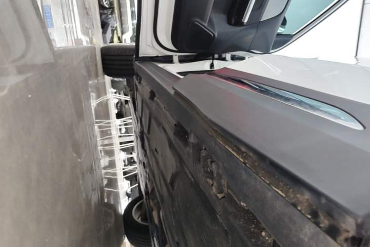 Used Mercedes-Benz GLA 2022 Second Facelift GLA 200 Left Side Sill